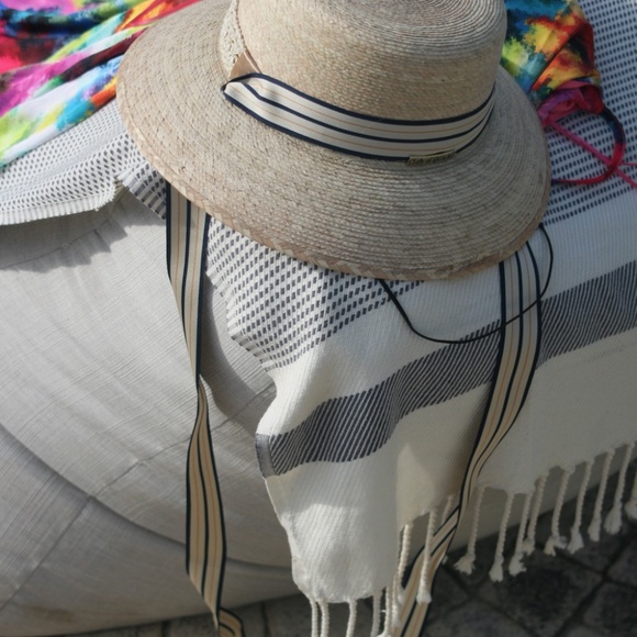 HAT BOATER FLAT WIDE BRIM PALMA STRAW